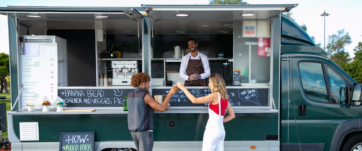 What Should I Know Before Choosing a Food Truck Manufacturer